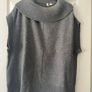 Gray Sleeveless Cowlneck Sweater
